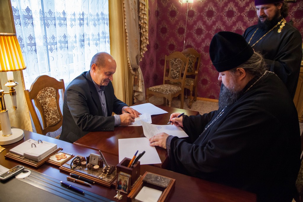 Состоялось подписание соглашения о сотрудничестве между Волгодонской епархией и филиалом ДГТУ в  г. Волгодонске