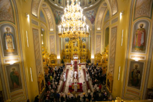 Запись трансляции рождественских богослужений в Ростовском кафедральном соборе 7 января 2021 года