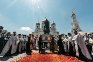 Южный крестный ход начался в Ростове-на-Дону