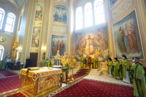 В Неделю 4-ю по Пятидесятнице Глава Донской митрополии совершил Божественную литургию в Ростовском кафедральном соборе