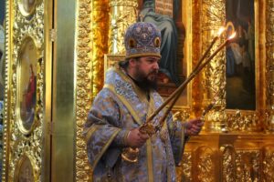 В День Казанской иконы Божией Матери епископ Антоний совершил Божественную литургию в волгодонском соборе Рождества Христова