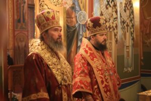 Епископ Антоний принял участие в совместном богослужении с архиепископом Элистинским и Калмыцким Юстинианом