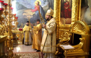 В Волгодонске состоялась Божественная литургия с участием духовенства Волгодонской епархии