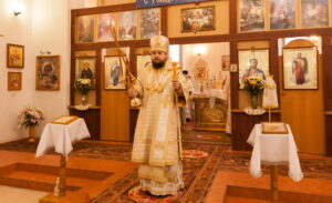 Епископ Антоний совершил Литургию в храме Рождества Пресвятой Богородицы г. Морозовска