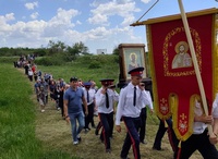 Состоялся крестный ход их станицы Мариинской к Свято-Никольскому Бекреневскому монастырю